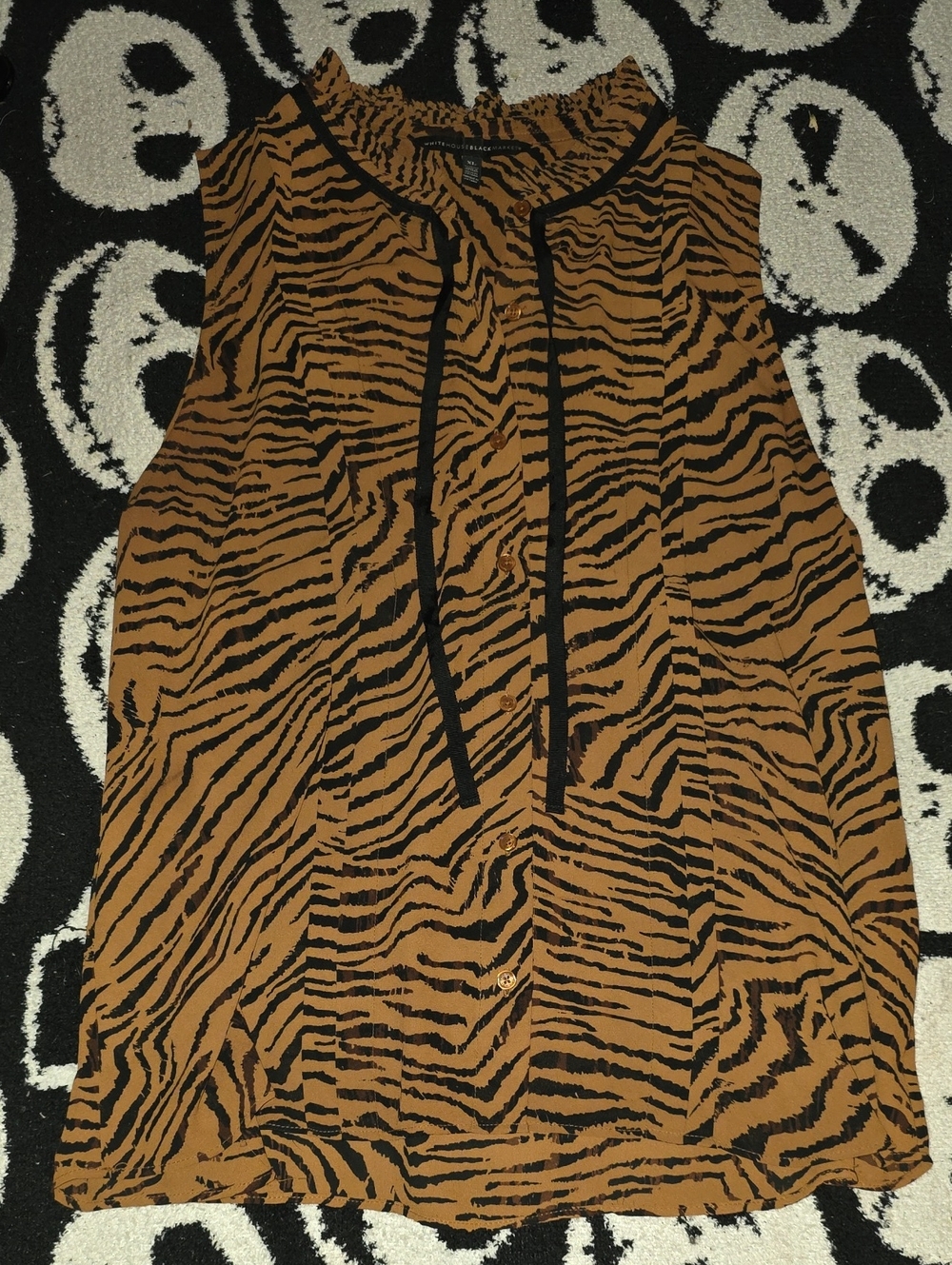 White House Black Market - Sleeveless Tiger-Stripe Blouse (XL)